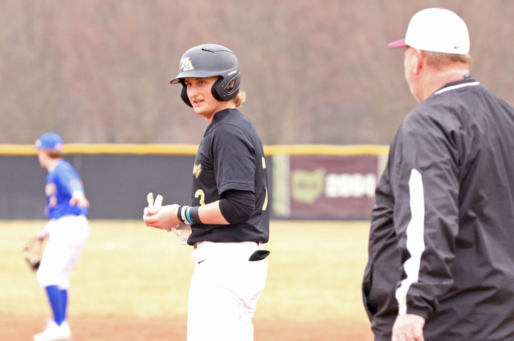 New Albany's Oliver Shroyer on base