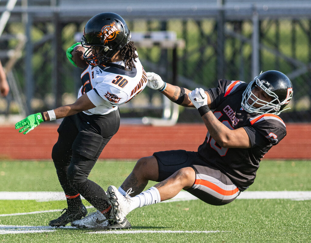 Columbus Chaos' Cassie Taylor makes tackle