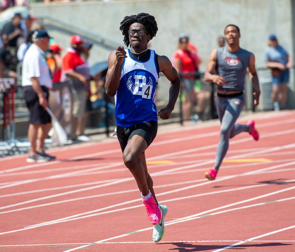 Bexley's Mason Louis runs 400