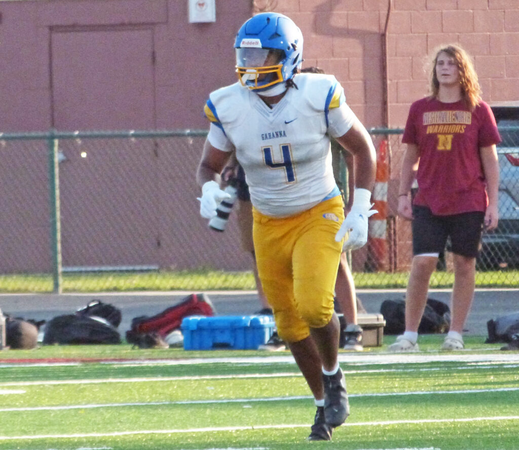 Gahanna's Quan Rhodes-McKee on football field