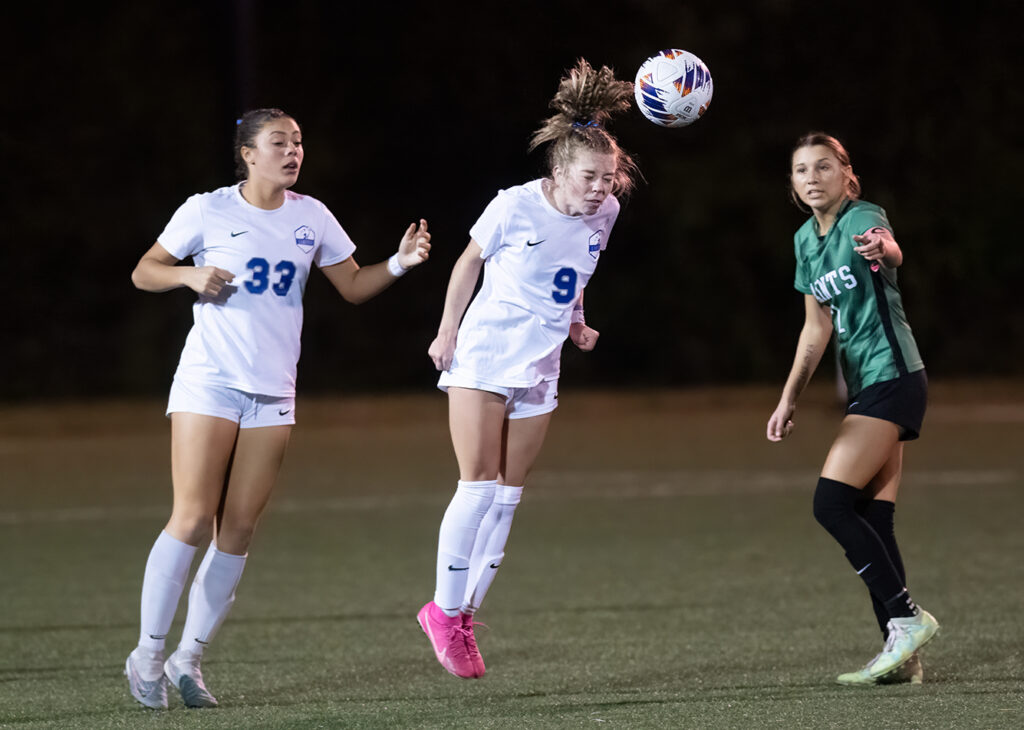 Olentangy Liberty’s Avery Hilvert heads soccer ball