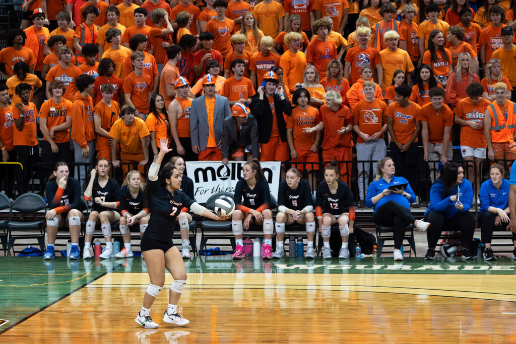 Olentangy Orange's Taanishi Gulati serves volleyball