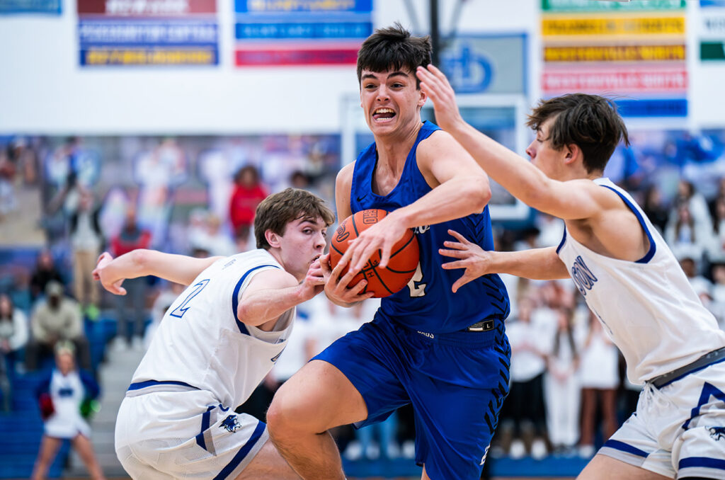 Hilliard Bradley's Cade Norris drives