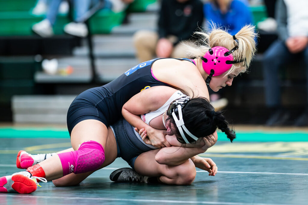 Olentangy's Cori Young wrestles