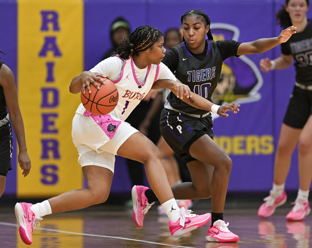 Pickerington Central’s Kennady guards dribbler