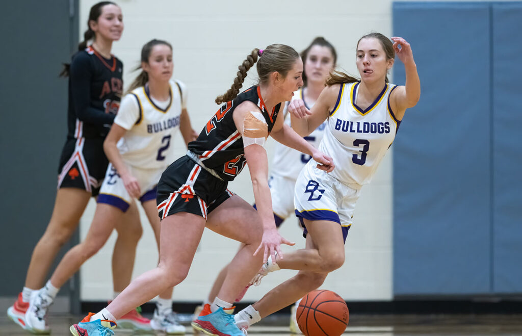 Bloom-Carroll’s Emily Bratton plays defense