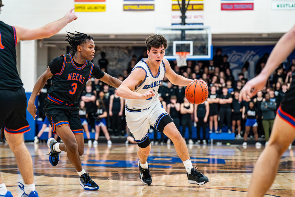 Hilliard Bradley's Cade Norris drives