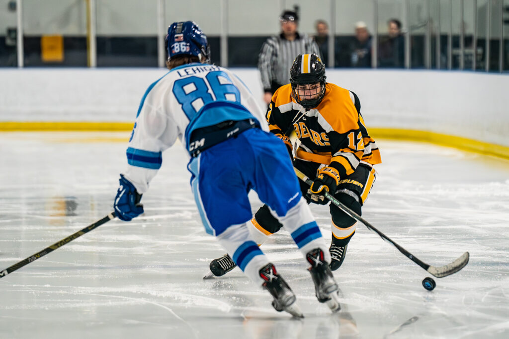 Upper Arlington's Jason Davis skates