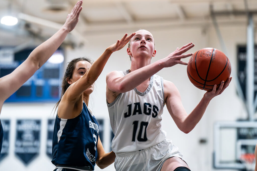 Wellington's Elodie Ware shoots