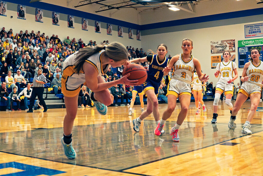 Buckeye Valley's Carlie Osborne saves basketball