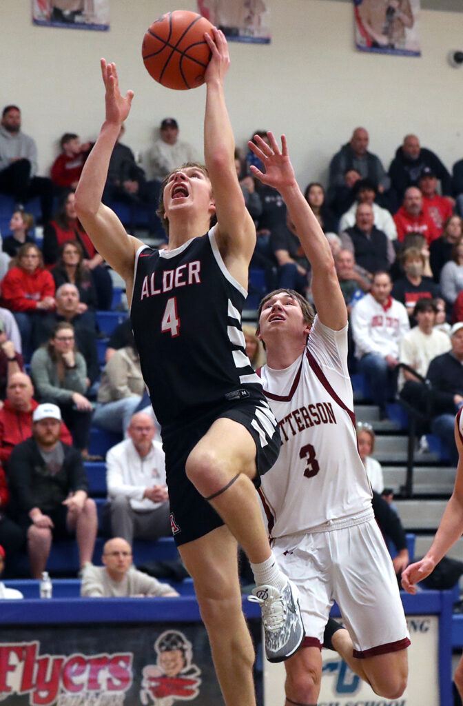 Jonathan Alder's Peyton Hess drives