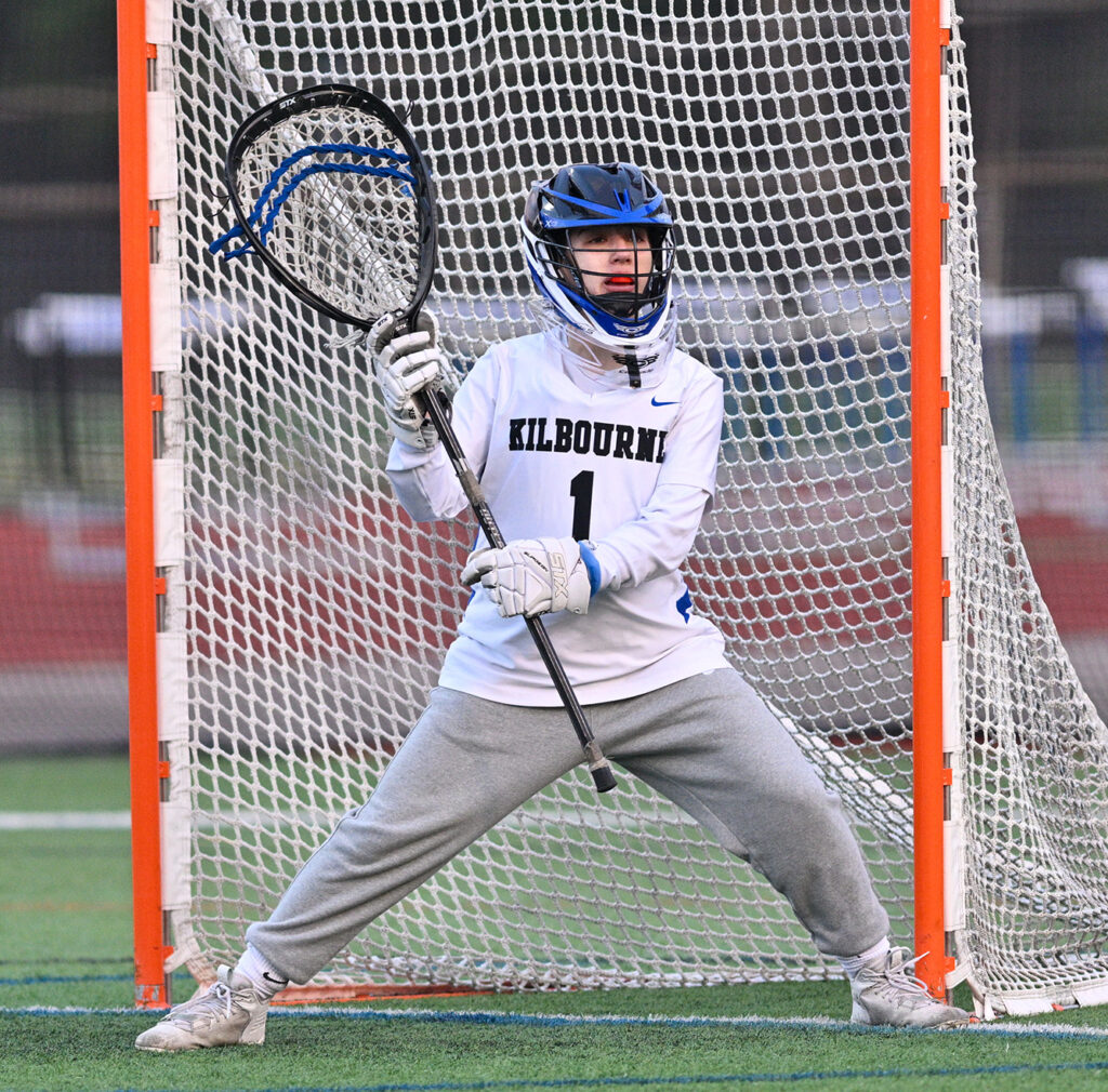 Worthington Kilbourne's Marissa Dolciato in net