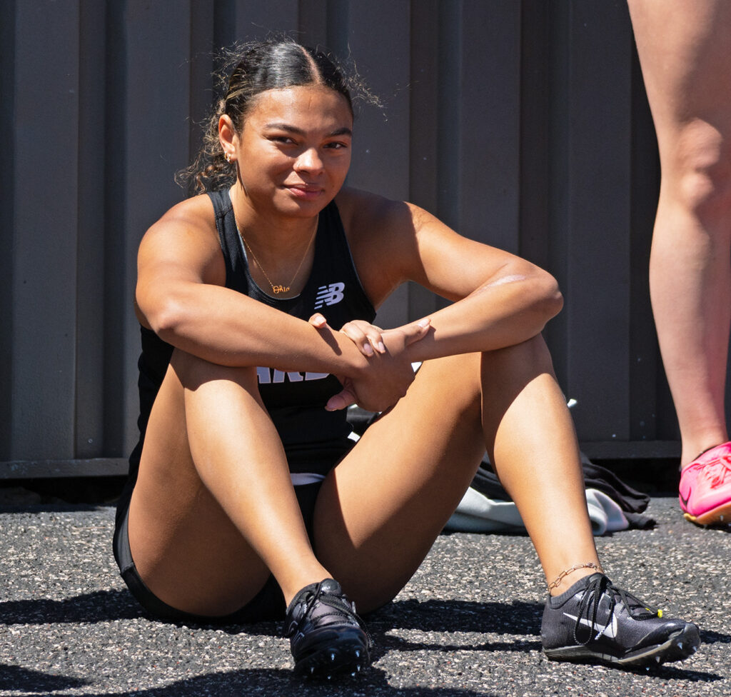 Hilliard Darby's Ady Armstrong rests between races