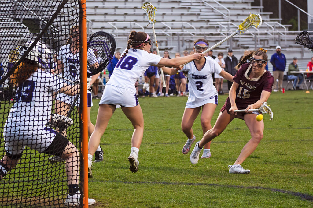 New Albany's Ellie McClelland shoots