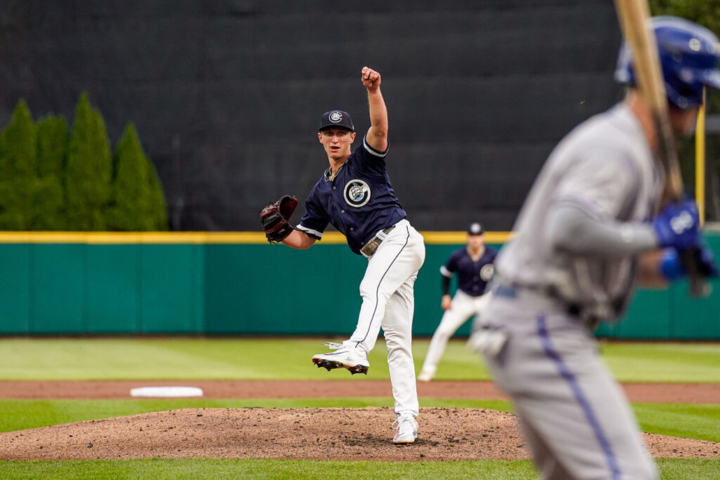 Clippers Doug Nikhazy on mound