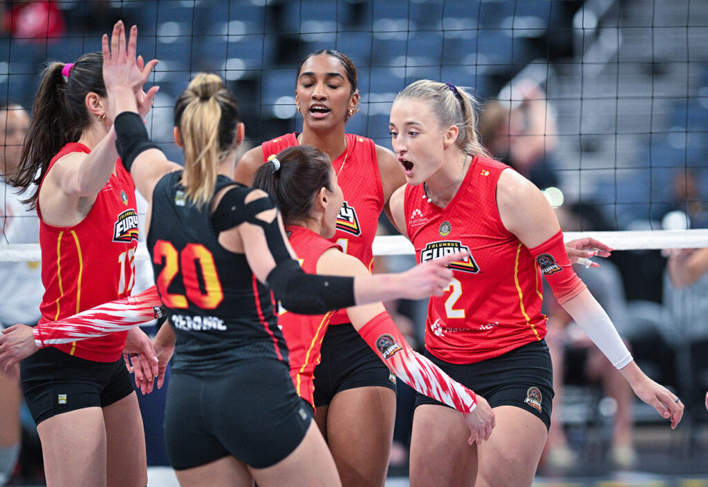 Fury's Izabella Rapacz celebrates point