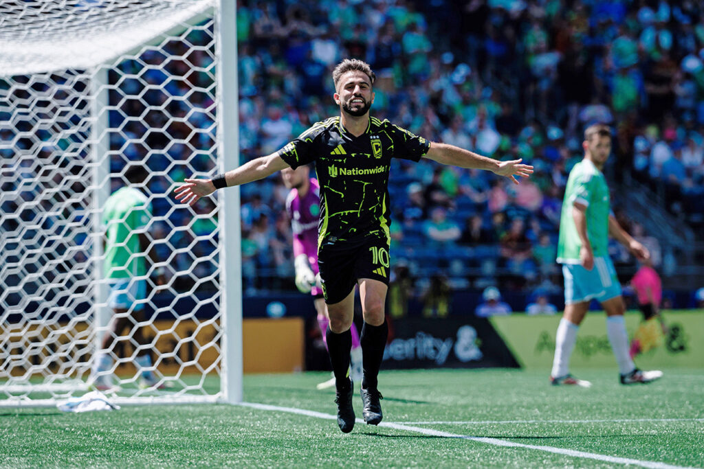 Crew Diego Rossi celebrates goal