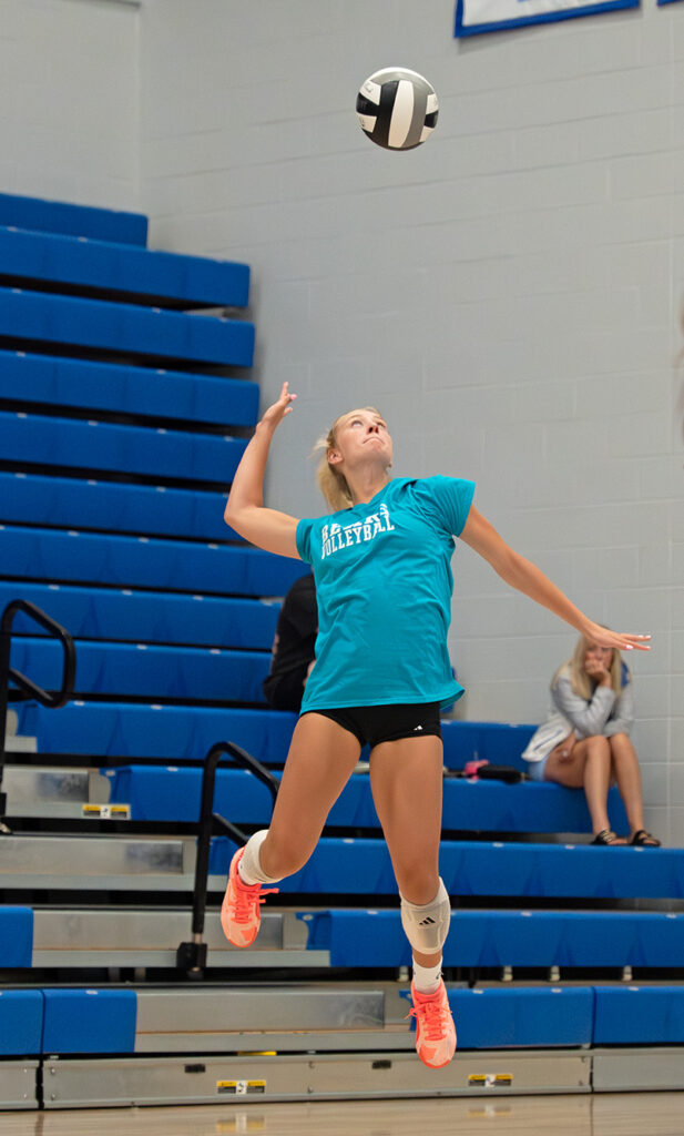 Olentangy Berlin's Ella Kresak serves volleyball