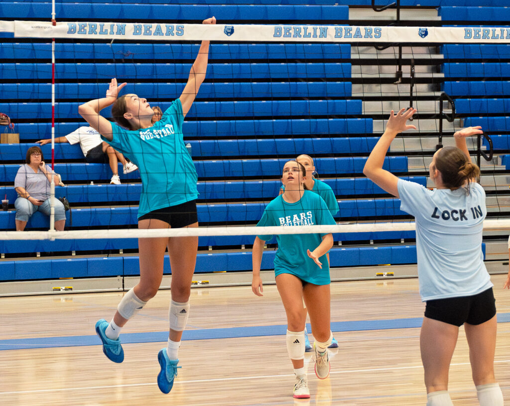 Olentangy Berlin's Kadee Goolsby jumps at net
