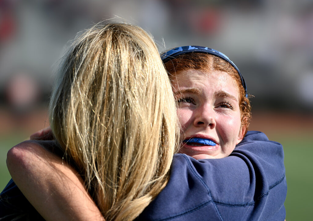 Thomas Worthington's Sophia Borghese celebrates win