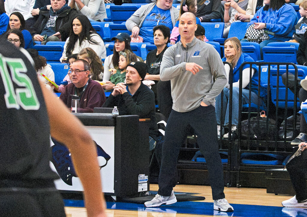Hilliard Bradley head coach Brett Norris on sidelines