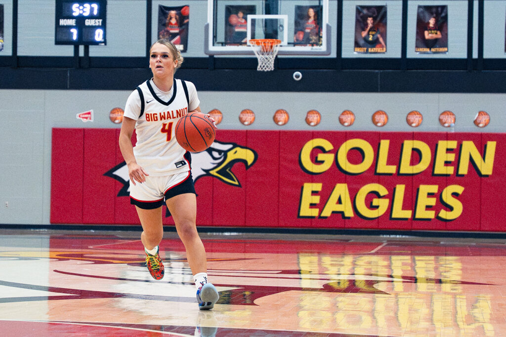 Big Walnut's Jozie Syroka dribbles