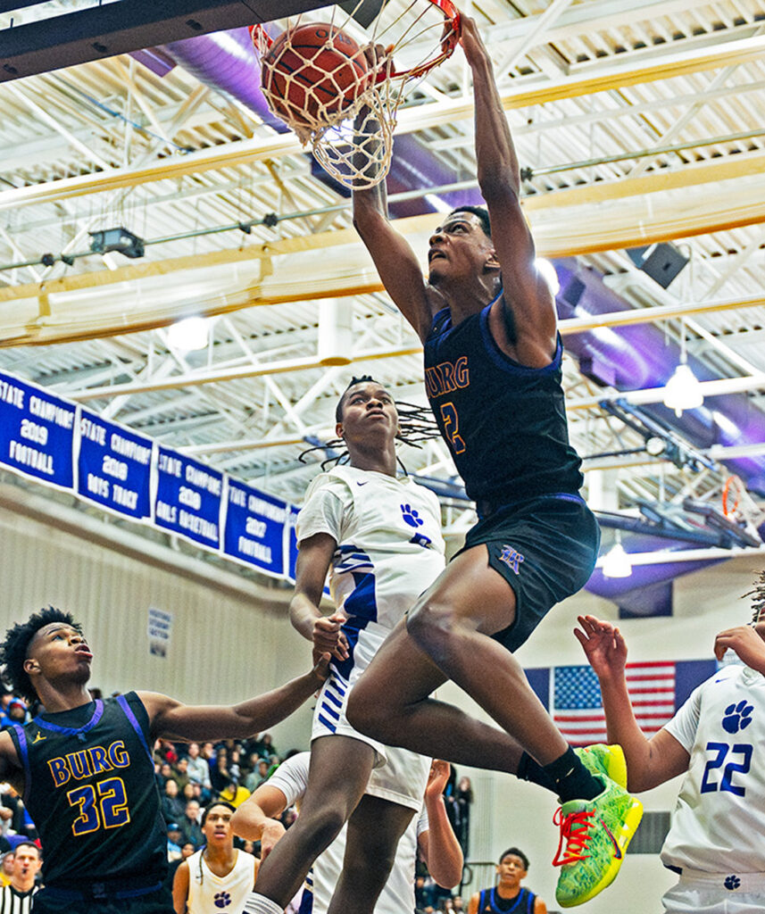 Reynoldsburg's Jorden Bowens dunk side graphic