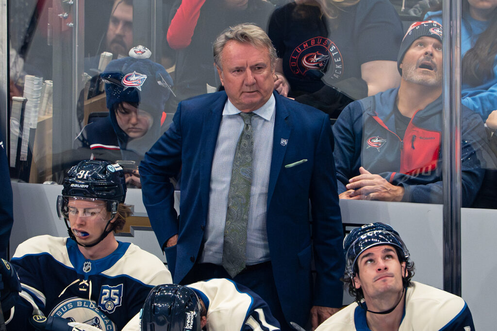 CBJ head coach Rick Bowness behind bench