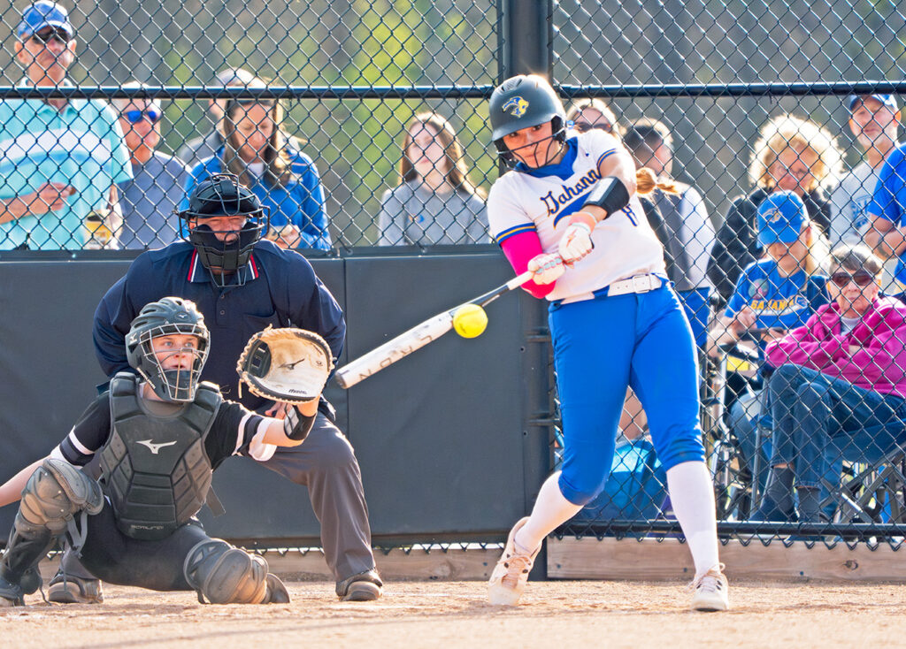Gahanna's Bella Costa bats