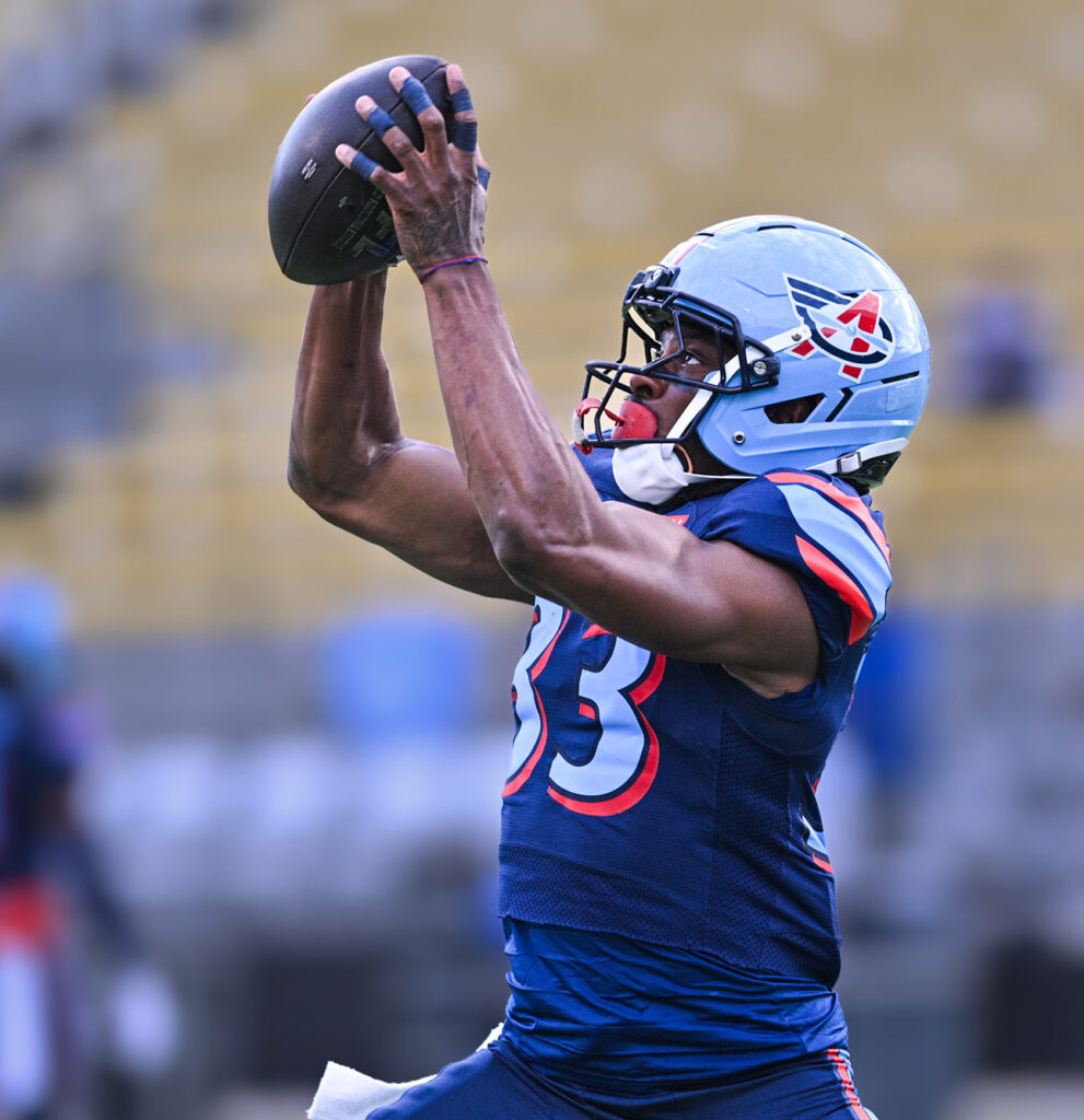 Aviators Henry Black makes catch