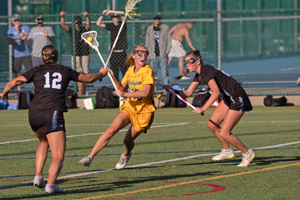 UA's Claire Iams attacks
