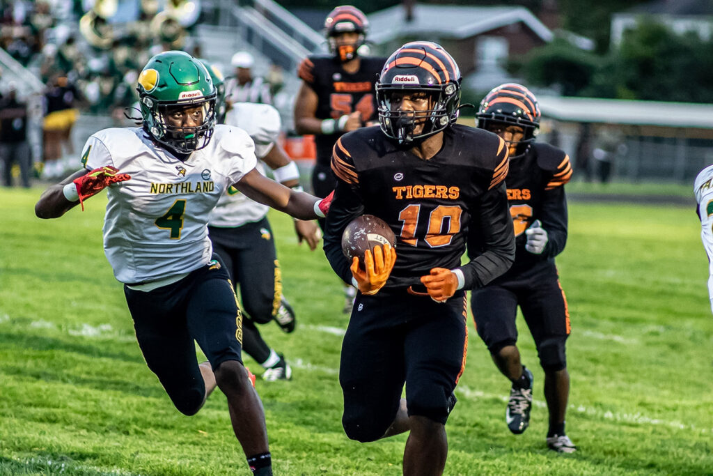 East's Emarion Bell rushes