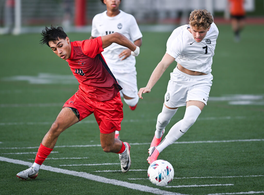Pickerington North’s Jack McDavid competes